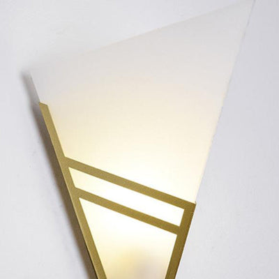 Nordic Creative Iron Triangles Geometry 1-Light Wall Sconce Lamp