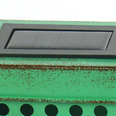 Lampe murale rétro solaire carrée en fer vieilli à LED pour clôture extérieure 