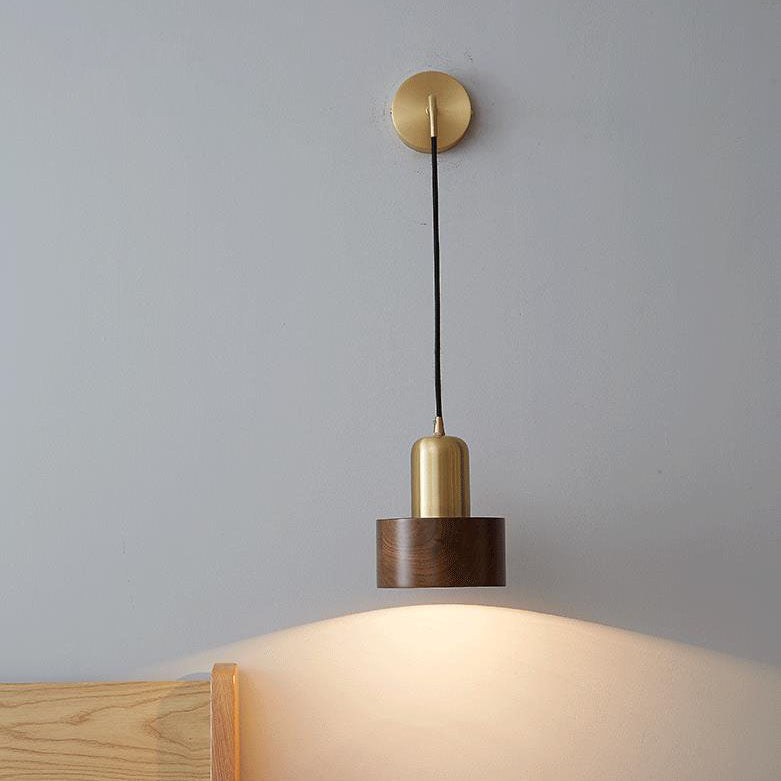 Nordic Light Luxury Retro Copper Walnut Round 1-Light Wall Sconce Lamp