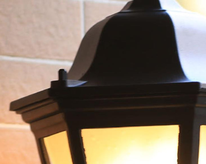 European Retro Outdoor Waterproof Anti-rust 1-Light Wall Sconce Lamp