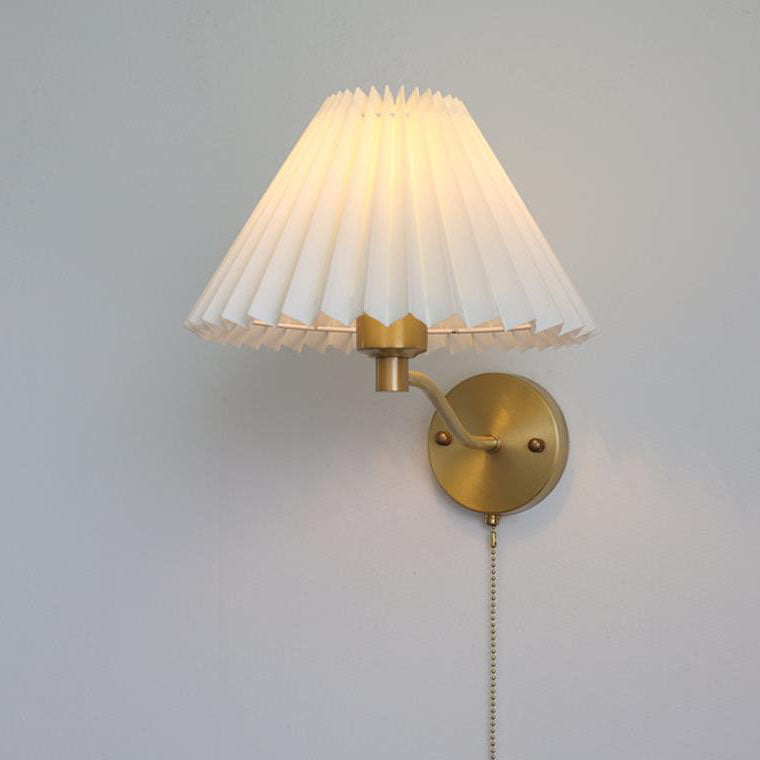 Lámpara de Aplique de Pared de 1 Luz de Latón Plegado de Lujo Ligero Europeo 