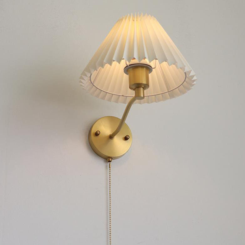 Lámpara de Aplique de Pared de 1 Luz de Latón Plegado de Lujo Ligero Europeo 