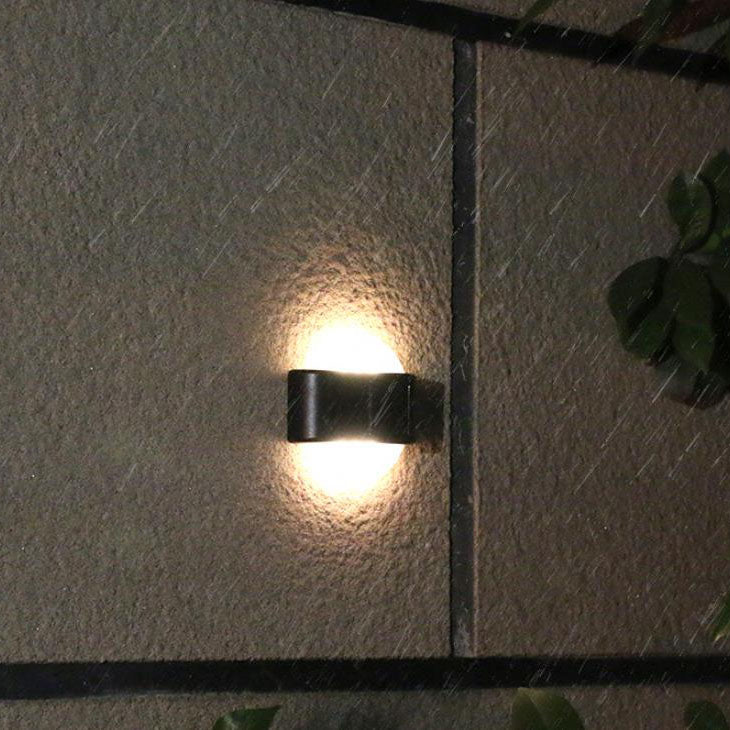 Modern Outdoor Courtyard Waterproof Solar Induction Wall Sconce Lamp