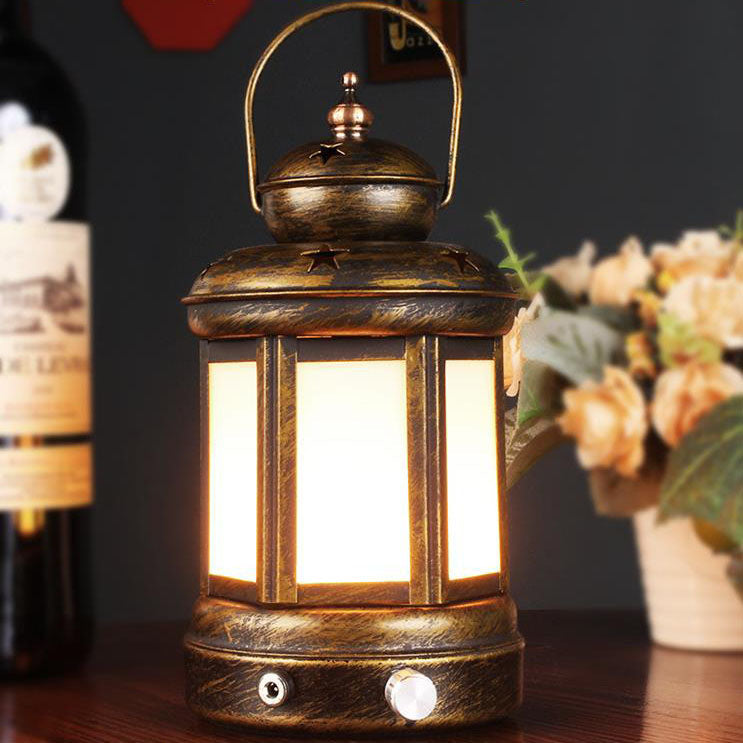 Retro Creative Iron Kerosene Lantern LED Decorative Table Lamp