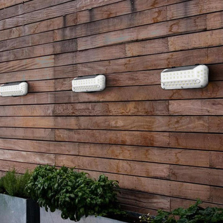 Applique murale extérieure LED avec capteur de corps émettant de la lumière latérale en ABS Simple solaire 