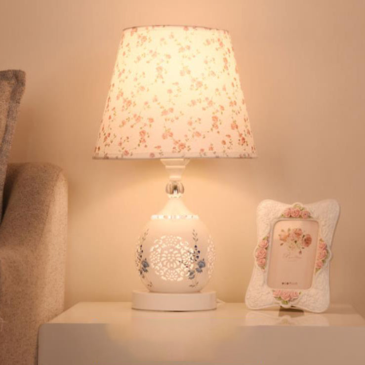 Modern European Style Ceramic 1-Light Table Lamp