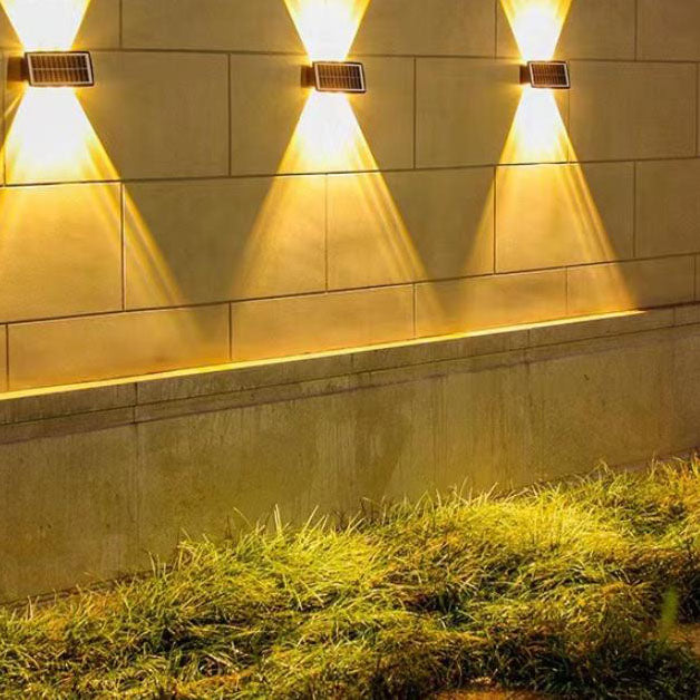 ضوء حائط خارجي بالطاقة الشمسية LED مزدوج الرأس علوي وسفلي مستطيل حديث 