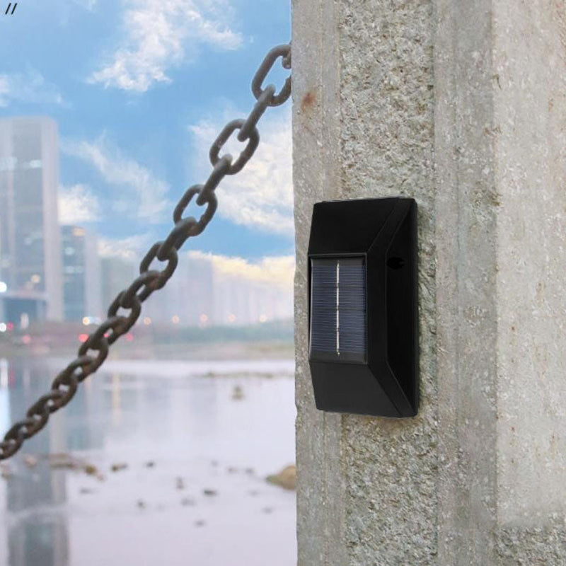 مصباح حائط حديث لأعلى وأسفل مضيء بالطاقة الشمسية LED خارجي مقاوم للماء للحدائق والمناظر الطبيعية 