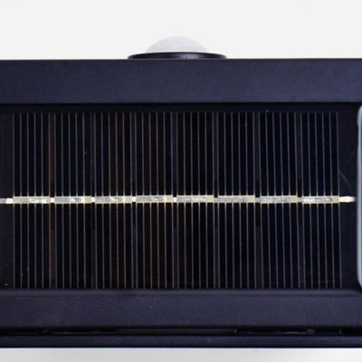 مصباح حائط حديث مربع يعمل بالطاقة الشمسية مع مستشعر حركة LED للحديقة الخارجية 