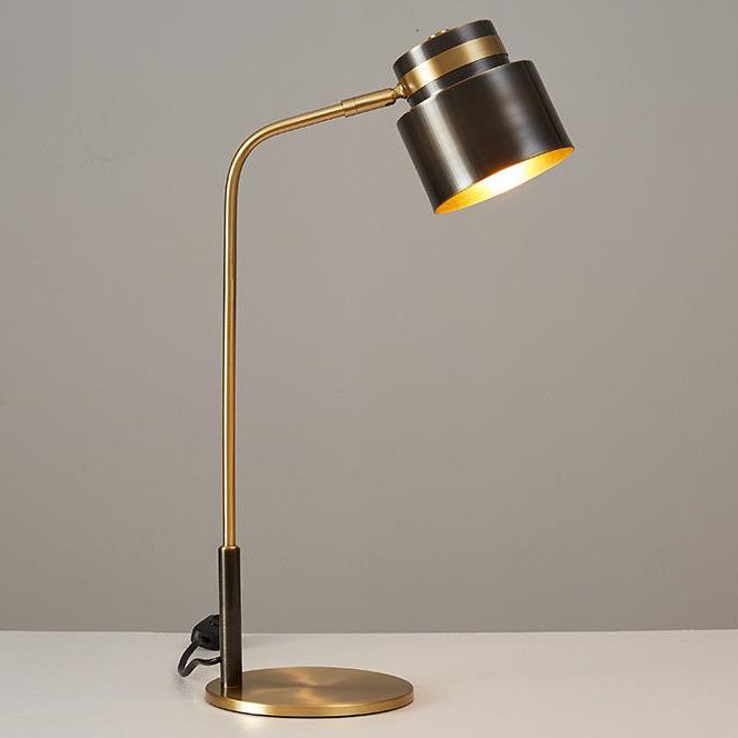 Lámpara de mesa moderna de lujo con pantalla cilíndrica de cobre de 1 luz para dormitorio 