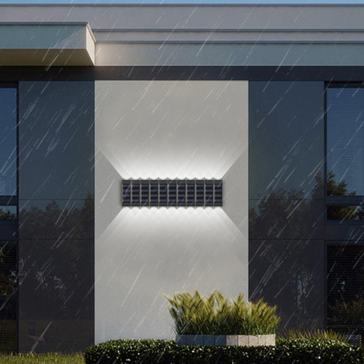 Aplique de pared LED solar exterior impermeable de tira larga de ABS y PC de estilo minimalista moderno para exterior 