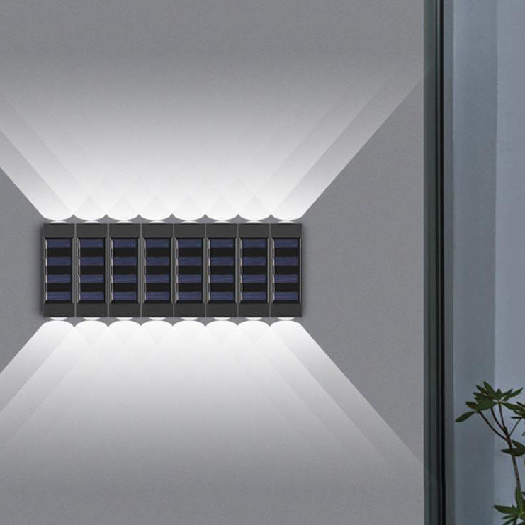 Aplique de pared LED solar exterior impermeable de tira larga de ABS y PC de estilo minimalista moderno para exterior 