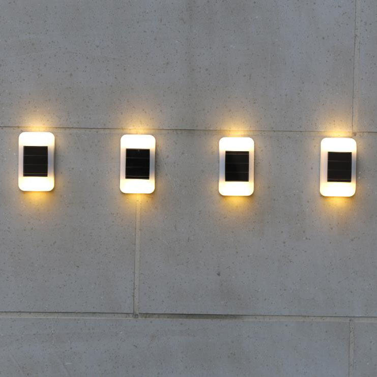 مصباح شمسي خارجي مقاوم للماء LED مربع أبيض لجدار الفناء 