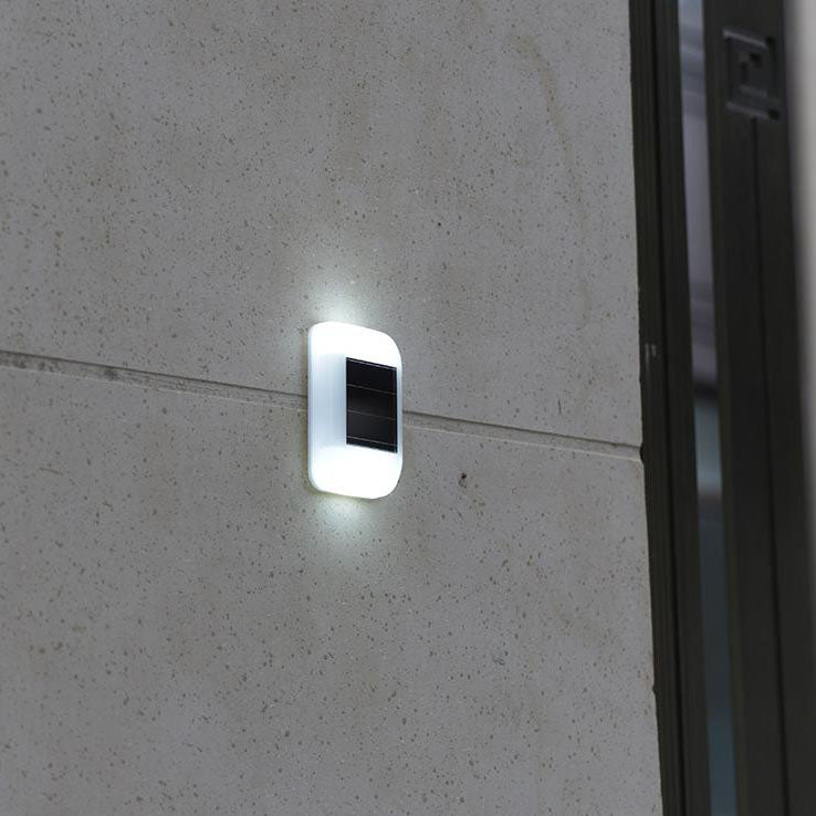Moderne minimalistische quadratische wasserdichte Solar-LED-Wandleuchte aus ABS für den Außenbereich 