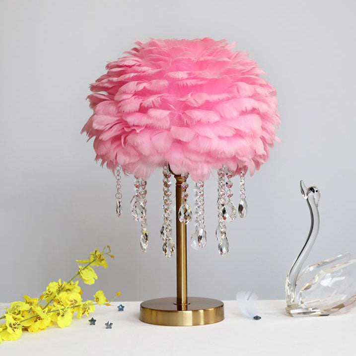 Lámpara de mesa contemporánea y creativa de hierro con plumas, cristal redondo y borlas, de 1 luz, para dormitorio 