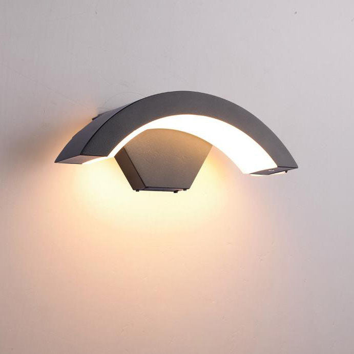 Lámpara de Aplique de Pared LED Curva de Aluminio Acrílico Impermeable para Exteriores Moderna 