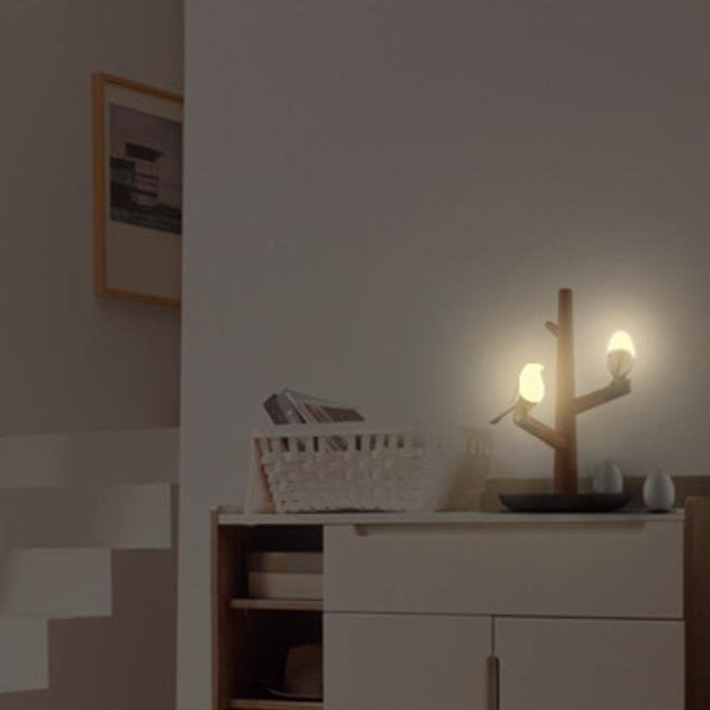 Contemporary Creative Magpie Branch Smart Sensor LED Decorative Table Lamp for Bedroom