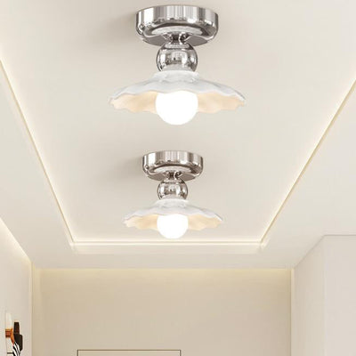 Lustre de plafond semi-encastré moderne en céramique avec dentelle ronde crème à 1 lumière 