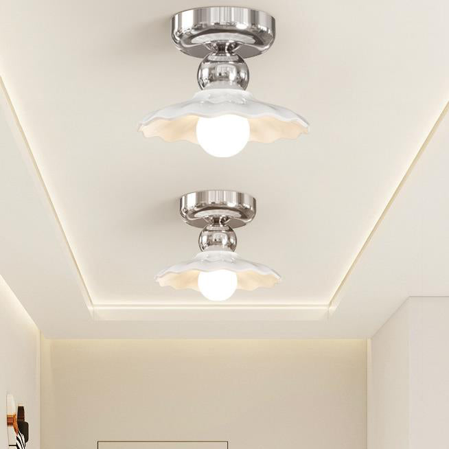 Lustre de plafond semi-encastré moderne en céramique avec dentelle ronde crème à 1 lumière 