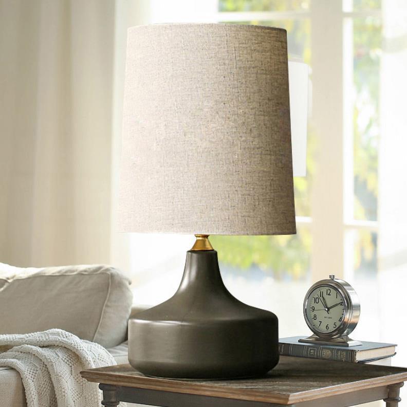 Traditional Chinese Fabric Round Shade Ceramic Jar Base 1-Light Table Lamp For Study