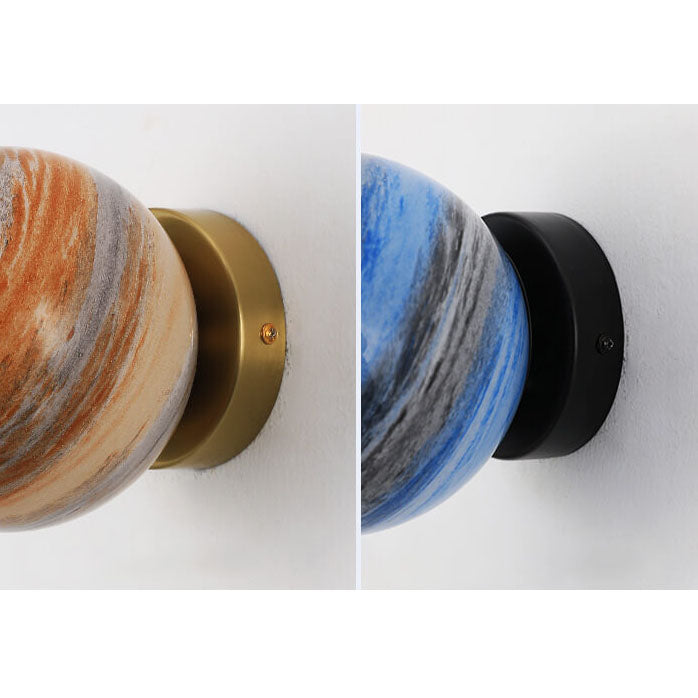 Applique murale à une lumière avec orbe en verre créatif nordique 