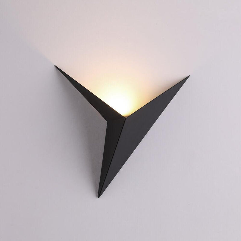 Modern Metal Shaped Triangle 1-Light LED Wall Sconce Lamps