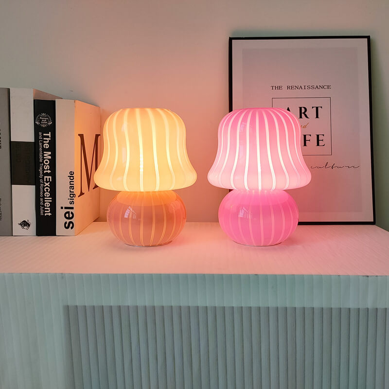Französische Creme Handgefertigte Glas Pilz 1-Licht Tischlampe 