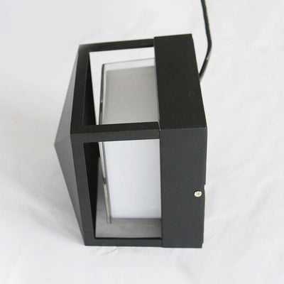 Applique murale LED carrée en aluminium acrylique étanche simple pour l'extérieur 