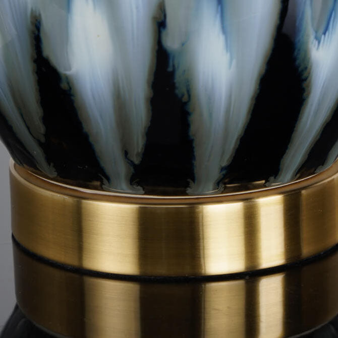 Moderne Luxus-Stoff-Wassermuster-Keramikbasis 1-Licht-Tischlampe