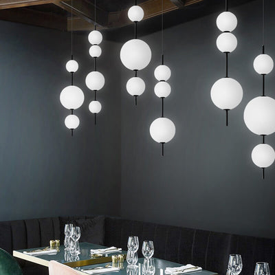 Moderne minimalistische kreative Glaskugel-LED-Pendelleuchte 