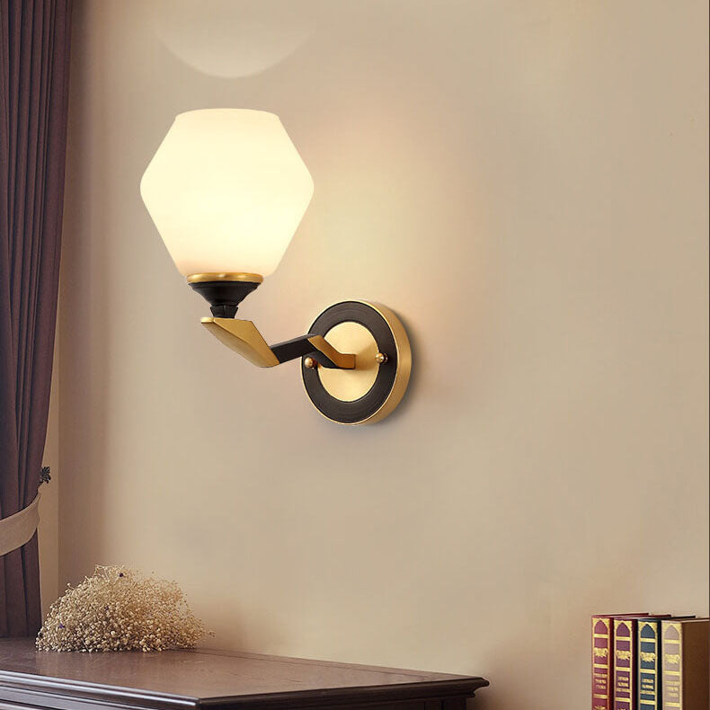 مصباح حائط مسلح بضوء واحد بتصميم هندسي 