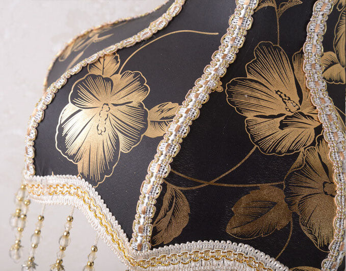 Modern European-style Fabric Petal-shaped 1-Light Table Lamp