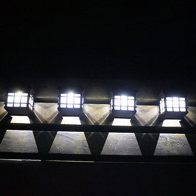 مصباح حائط LED يعمل بالطاقة الشمسية مقاوم للماء للنافذة في الفناء الخارجي 