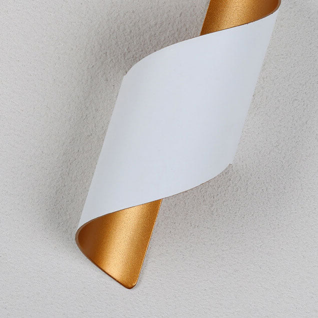 Modern Creative Bending Aluminum Outdoor Indoor Waterproof LED Wall Sconce Lamp