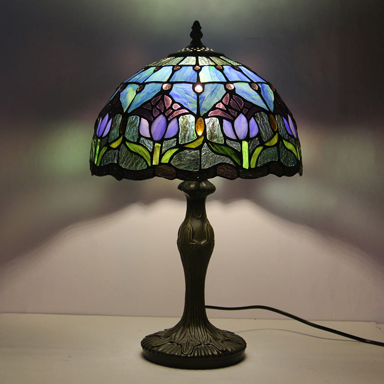 Lampe de table à 1 lumière en forme de dôme de fleur de pierre précieuse Tiffany de style européen 