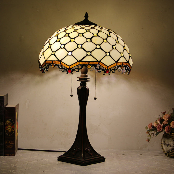Traditionelle 2-flammige Tiffany-Tischlampe aus Buntglas mit konischem Zugschalter für das Schlafzimmer 