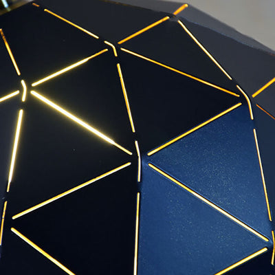 Lámpara Colgante Industrial Simple de Hierro con Cúpula Hueca de Diamante de 1 Luz 
