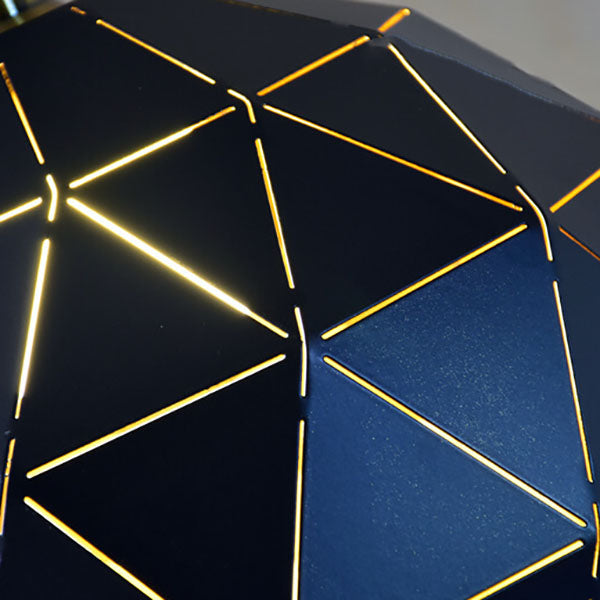 Lámpara Colgante Industrial Simple de Hierro con Cúpula Hueca de Diamante de 1 Luz 