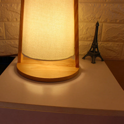 Nordic Creative Solid Wood Fabric Shade Portable Zylinder 1-Licht-Tischlampe