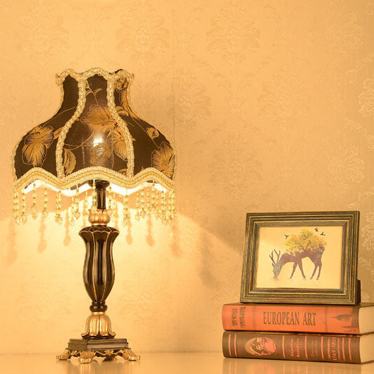 Modern European-style Fabric Petal-shaped 1-Light Table Lamp