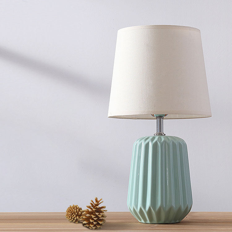 Lámpara de Mesa de 1 Luz con Pantalla de Tela Cerámica Nórdica Macaron 