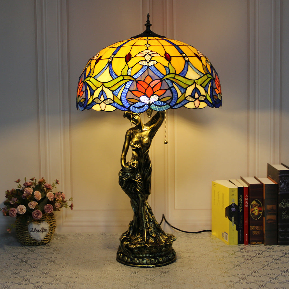 Lampe de table à 2 lumières avec base en résine et beauté en verre teinté Tiffany vintage 