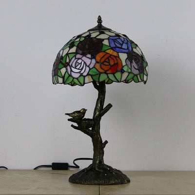 Lampe de table à 1 lumière en verre teinté avec design de papillon et rose Art Tiffany 