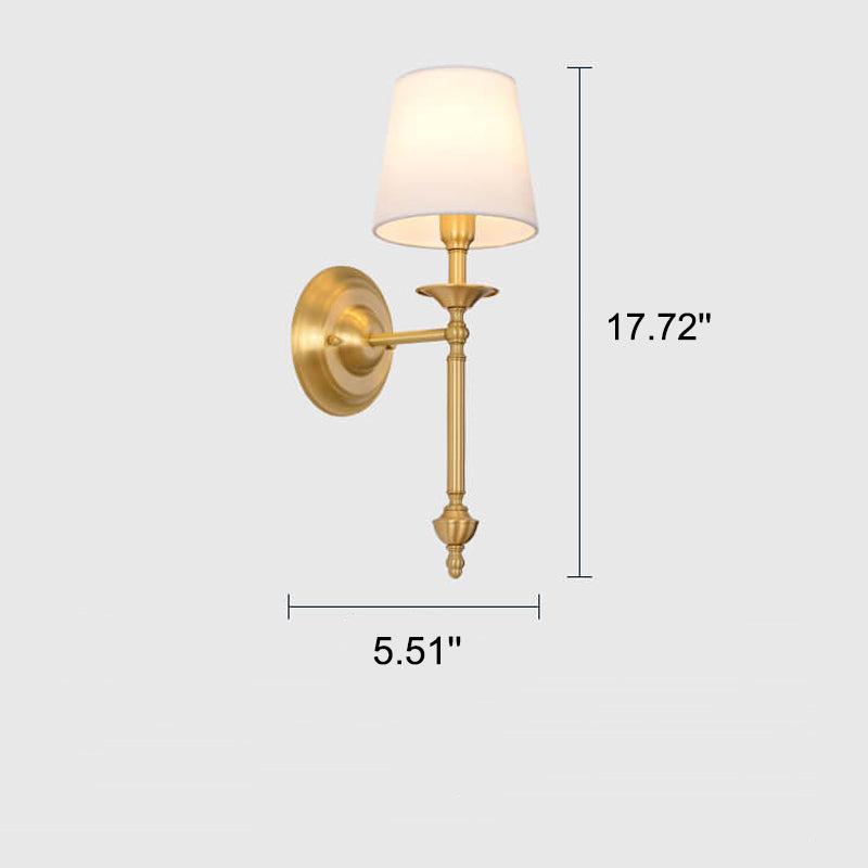 Moderne Wandleuchte mit Messing-Fassung und Stoffschirm für 1/2 Licht 
