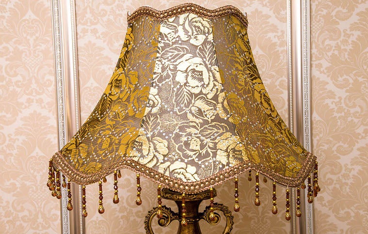 European Vintage Fabric Antique 1-Light Table Lamp