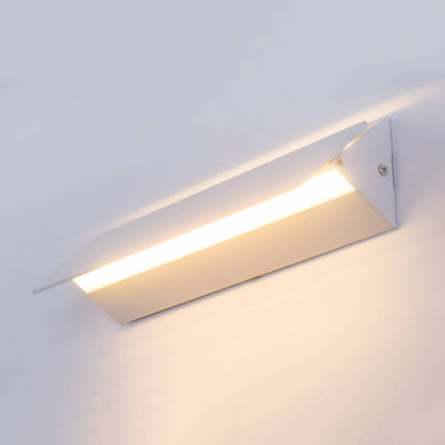 Einfache rechteckige 1-Licht-LED-Wandleuchte aus Aluminium 