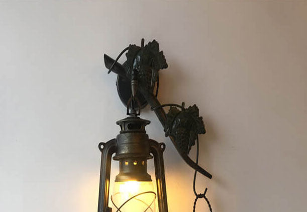 Vintage Kerosene Lamp Kettle 1-Light Wall Sconce Lamp