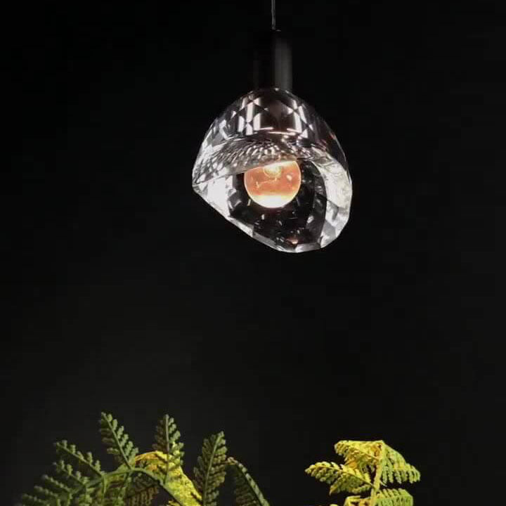 Lampe suspendue LED en cuivre et cristal à dôme créatif et moderne 
