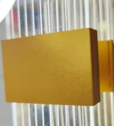مصباح حائطي LED من الألومنيوم الأكريليكي المنحني الحديث 