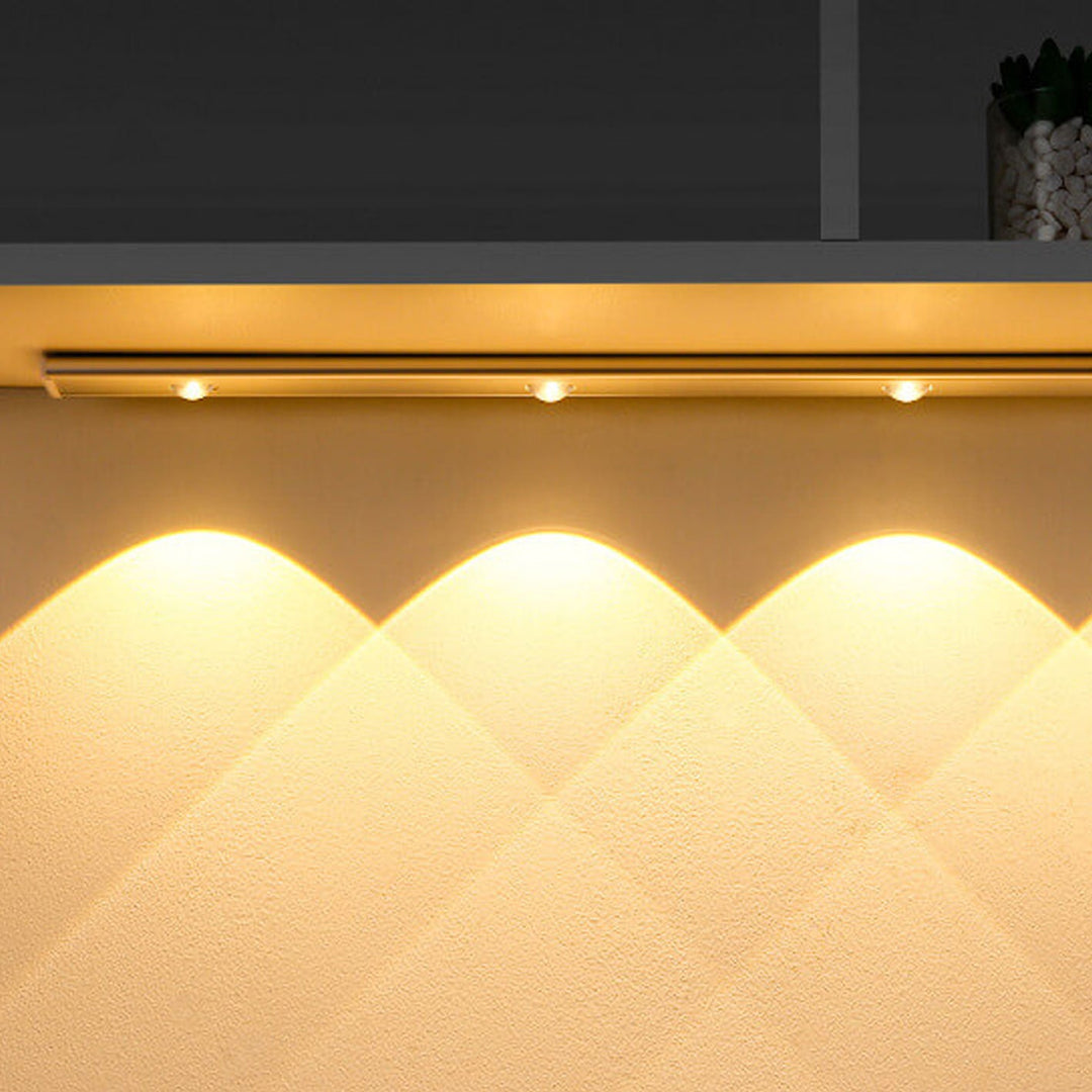 超薄型スマートLED人感センサー充電ヒルリップルライトストリップ 